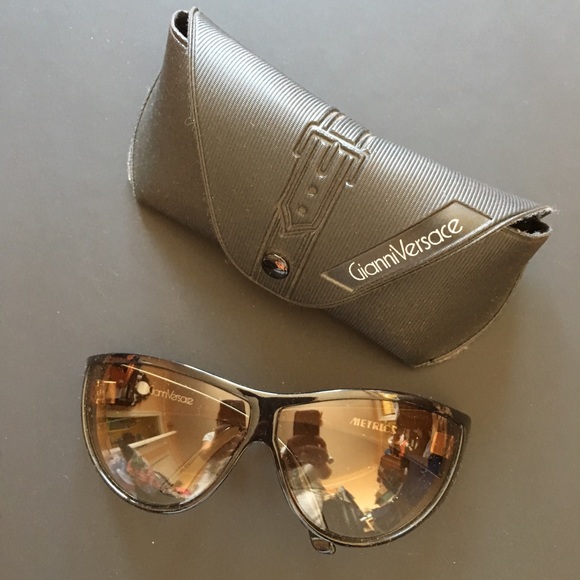 Versace Accessories - VERSACE Glamour Sunglasses Brown Tint🌟HP🌟